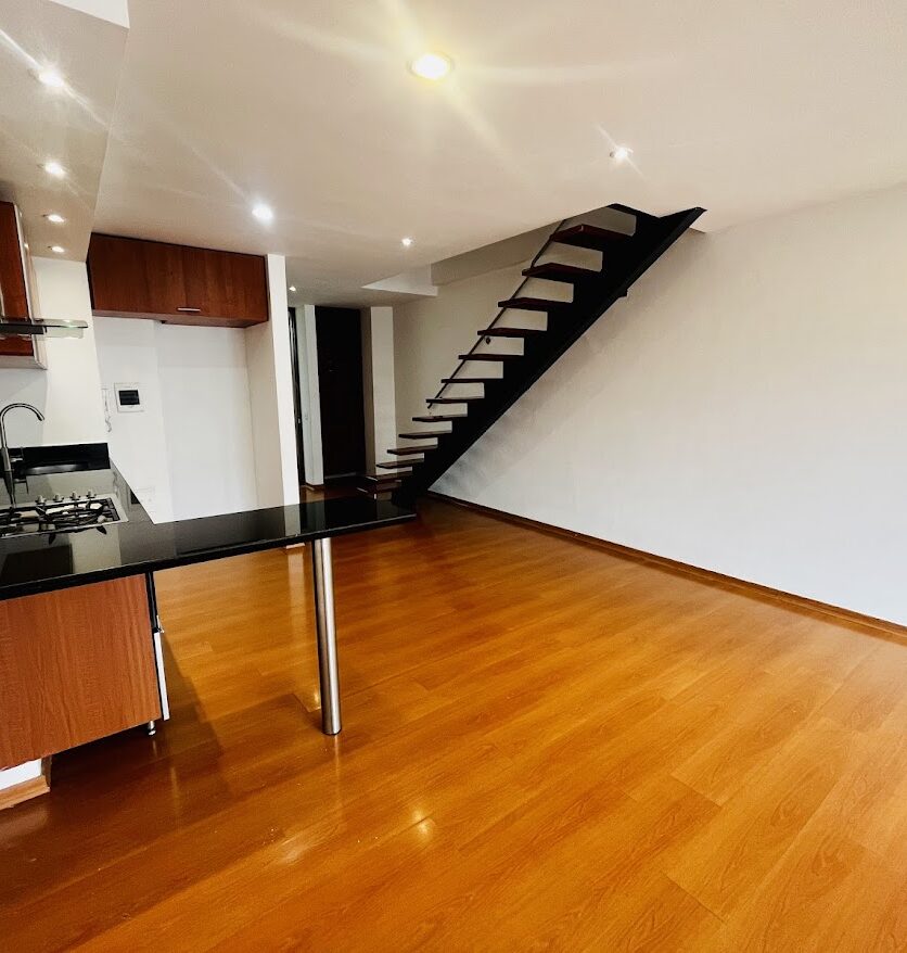 Bonito Apartamento en arriendo, santa Barbara 116.