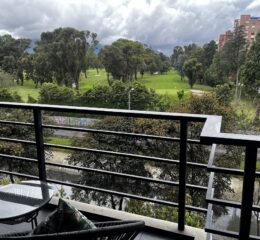 APARTAMENTO CON VISTA EN ARRIENDO